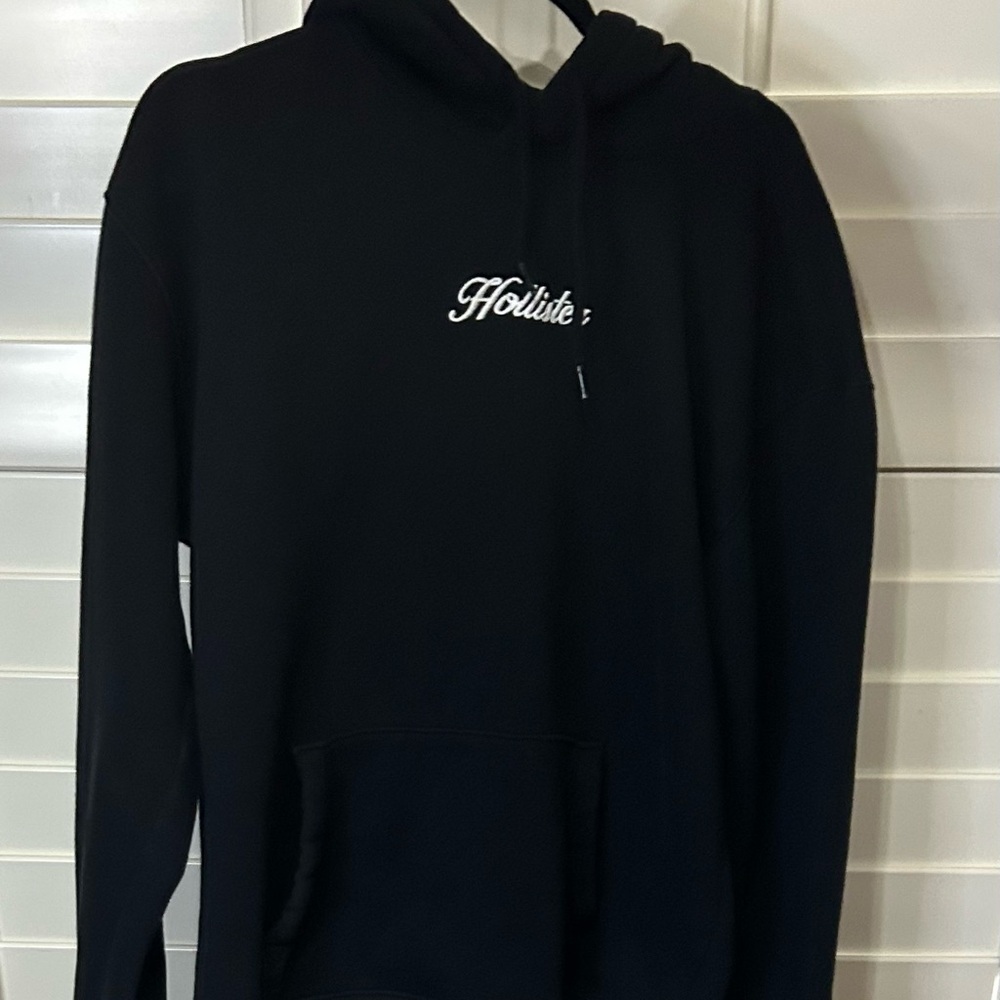 Hollister Men's Hoodie in Black Large